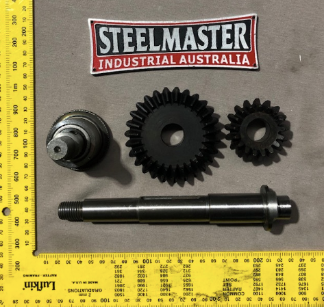 Gear & Shaft Kit, 5 Piece, for SM-L16 Lockseamer Power Flanger