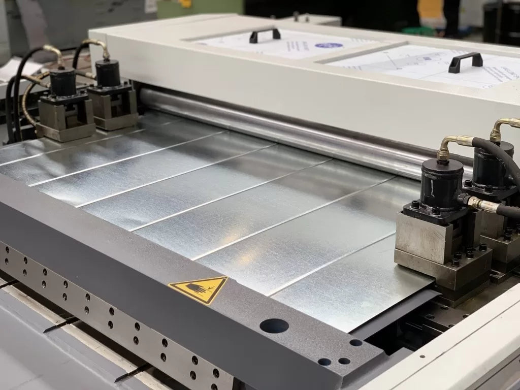 HVAC Auto Duct Line Model: AML-3, 1550mm, Twin Decoiler, Leveller/Ribbing/Notching/Shearing/Folding