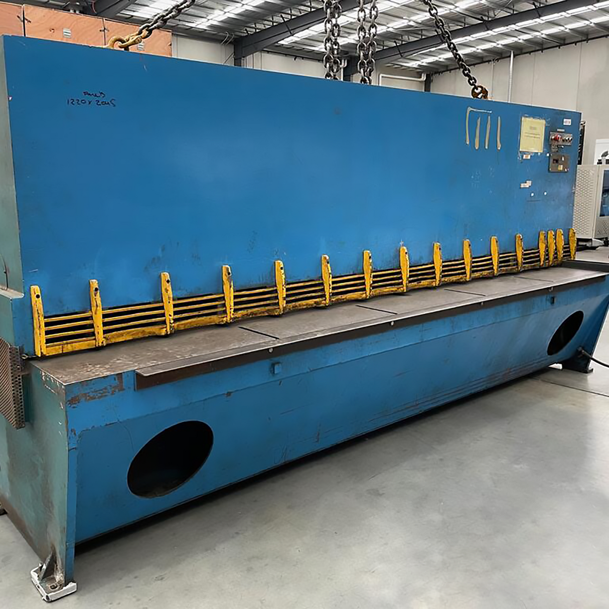 Guillotine Hydraulic 3600mm x 6mm - Model Leeton