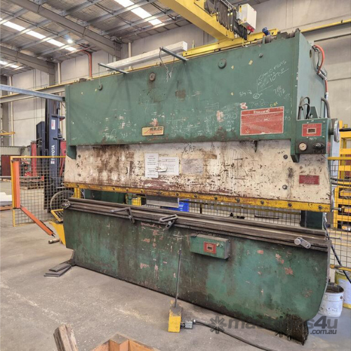 Hydrabend Pressbrake 3700 x 120T – Used