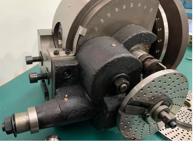 Universal Dividing Head, 132mm Centre Height, 3MT, 40:1 Ratio