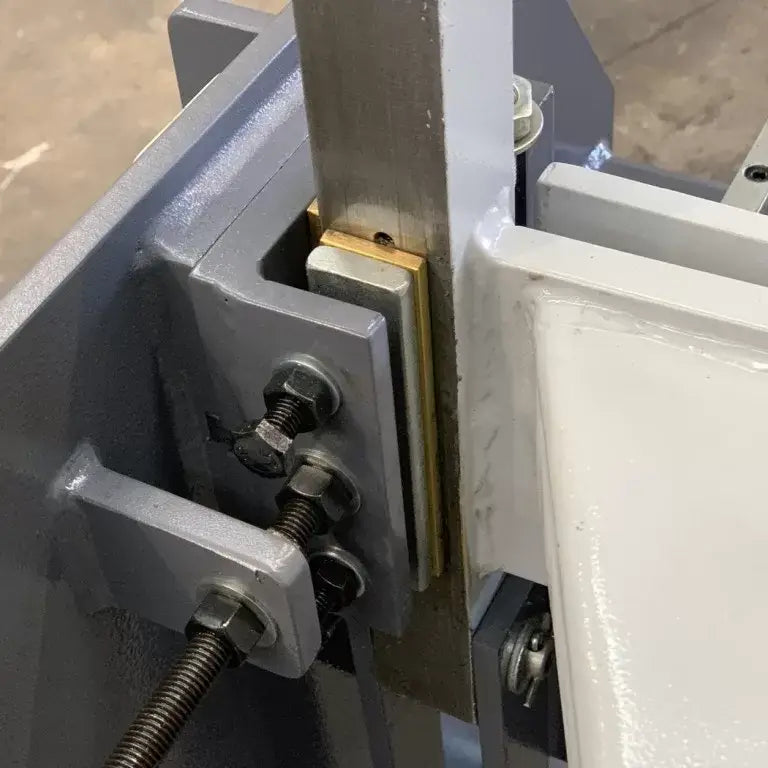 Guillotine Manual Treadle, 2500mm x 1.2mm, Adjustable Gibs