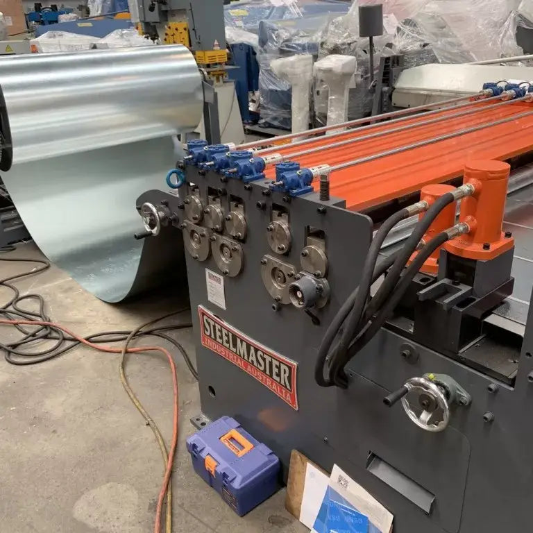 HVAC Duct Production Line. Model: SM-Auto Pro CAL-6-1.2-1600- Compact Series. 9 Function Heavy Duty