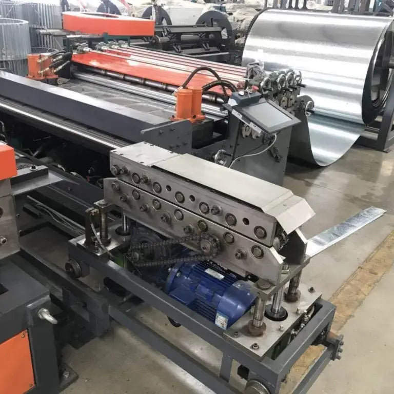 HVAC Duct Production Line. Model: SM-Auto Pro CAL-6-1.2-1600- Compact Series. 9 Function Heavy Duty