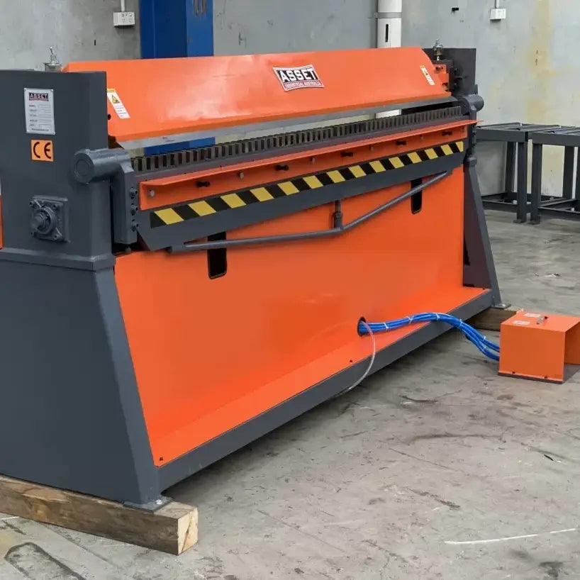 HVAC TDF Pneumatic Folder, Model: Ductmaster: CPF 2500-1.2 Air Operated 2500mm TDF Folder