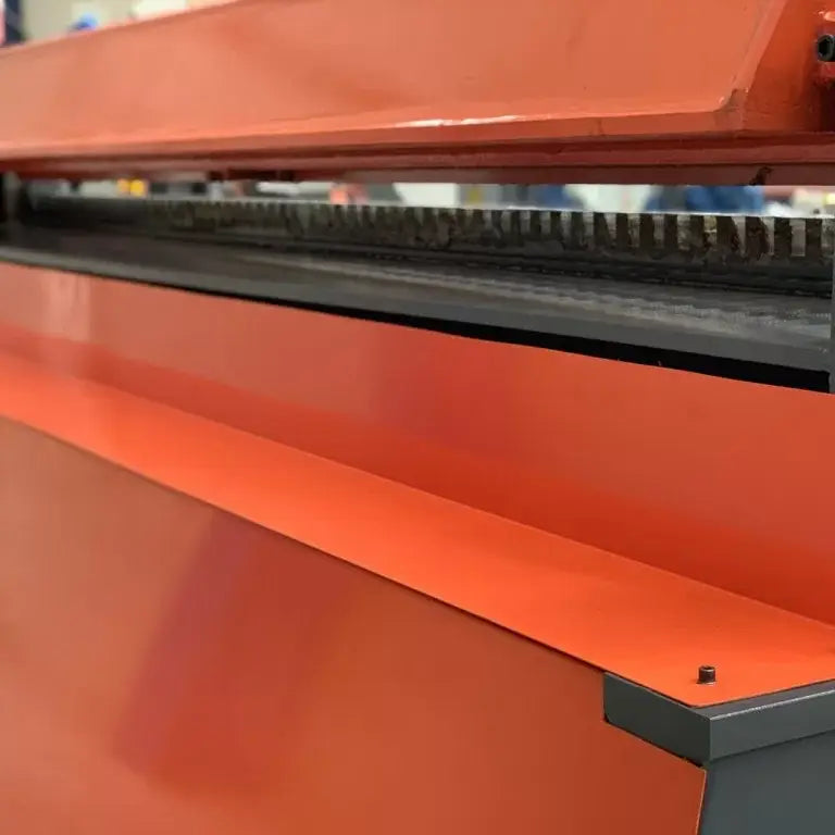 HVAC TDF Pneumatic Folder, Model: Ductmaster: CPF 2500-1.2 Air Operated 2500mm TDF Folder