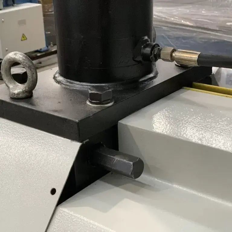 Steelmaster SM-PK65 Section & Pipe Roller Heavy Duty Vertical Hydraulic Top Roll