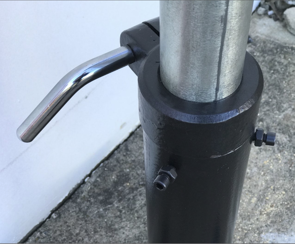 Heavy Duty V-Type Adjustable Height Roller Stands 52mm x 125mm (580-970 High) 200kg Capacity