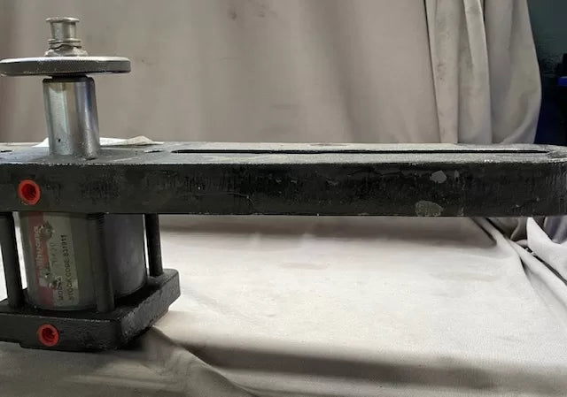 Bundle Cutting Clamp Cross Bar with Hydraulic Cylinder for H-500HA