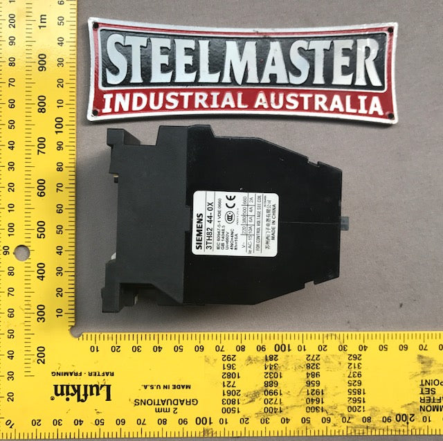 Shear Contactor Relay Siemens 24V 44E 3TH 82 to suit SM-SBHS2504