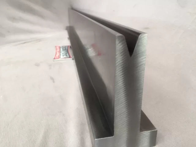 Pressbrake Tooling Bottom Single 12mm Vee US 20.412/35° V=12 R3.0 L.835mm