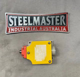 Plate-Curving Rollers Safety Switch
