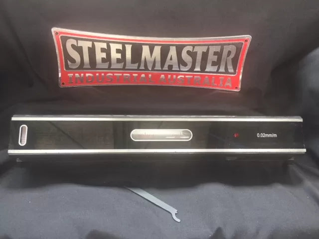 Precision Machine Level 0.02, 300mm Length