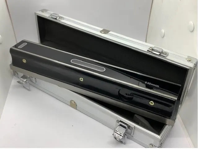 Precision Machine Level 0.02, 300mm Length