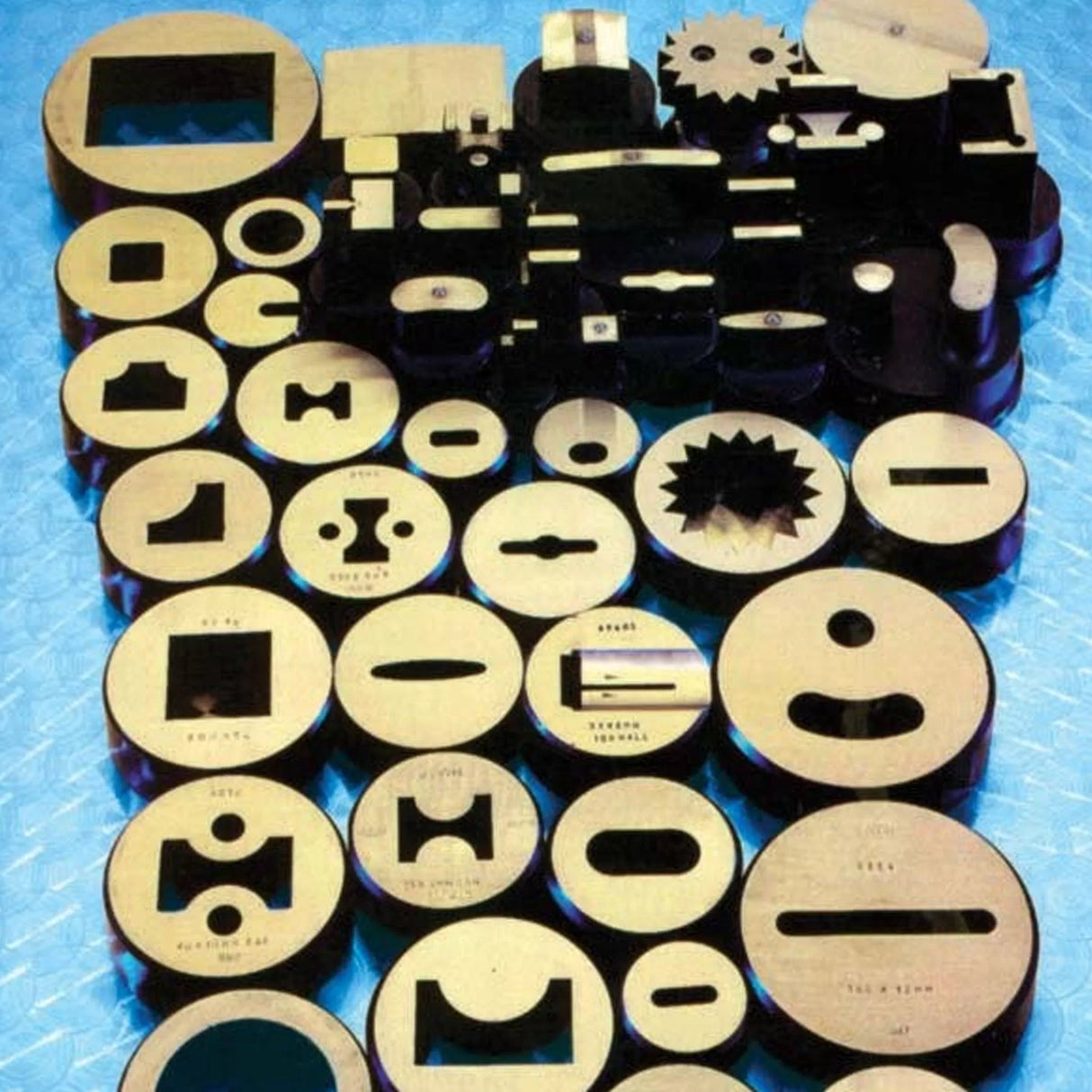 Punch & Die Set, 13.8mm Round, 9023 Series