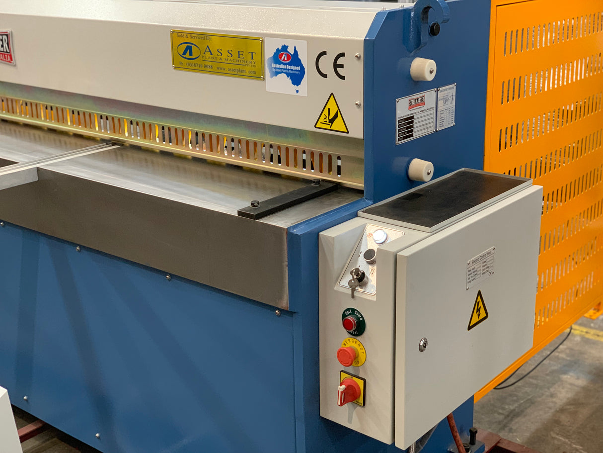 Guillotine Electro Shear, 2500mm x 3.2mm, Front Sheet Supports