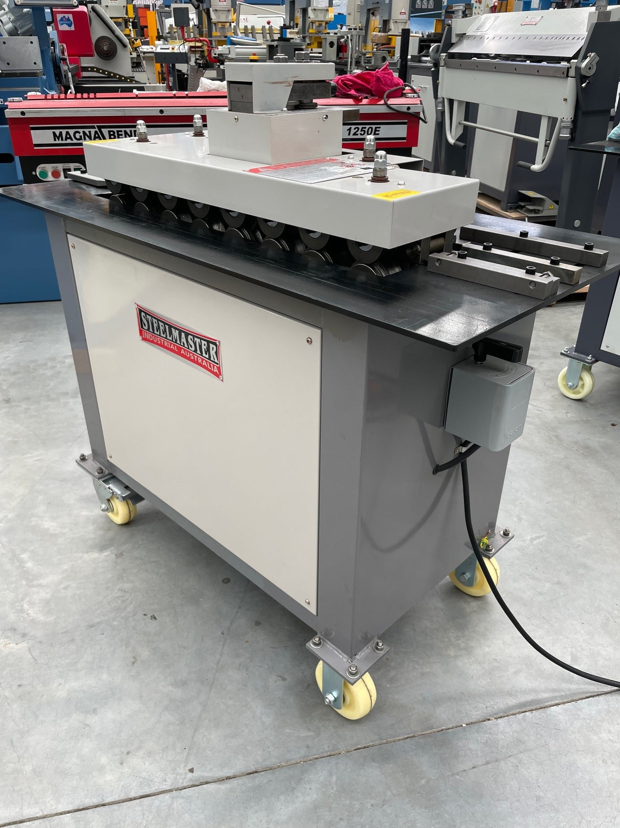Lockseamer, 16# Capacity, 6 Profiles, 415V