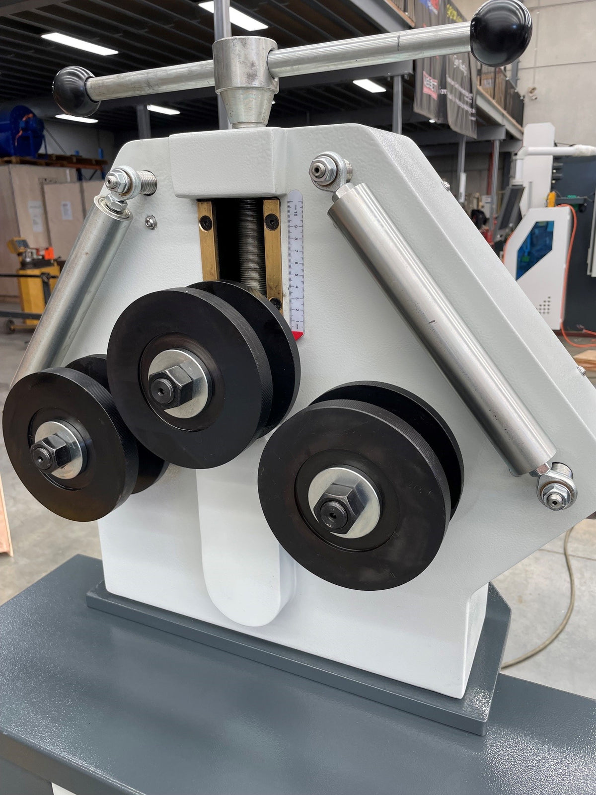 Steelmaster SM-PK35VH Section Ring Roller, Horizontal & Vertical - Motorized Operation 415V.