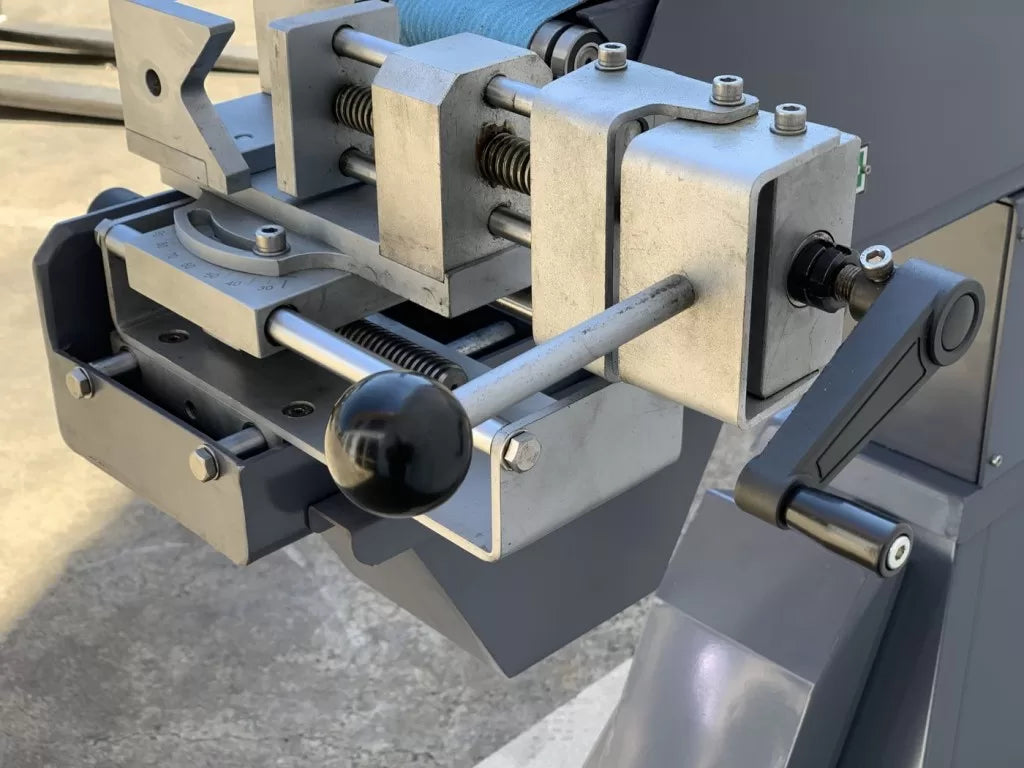 Industrial Tube/Pipe Grinding Linisher, 30-90 Deg Tilt (Price Upon Request)
