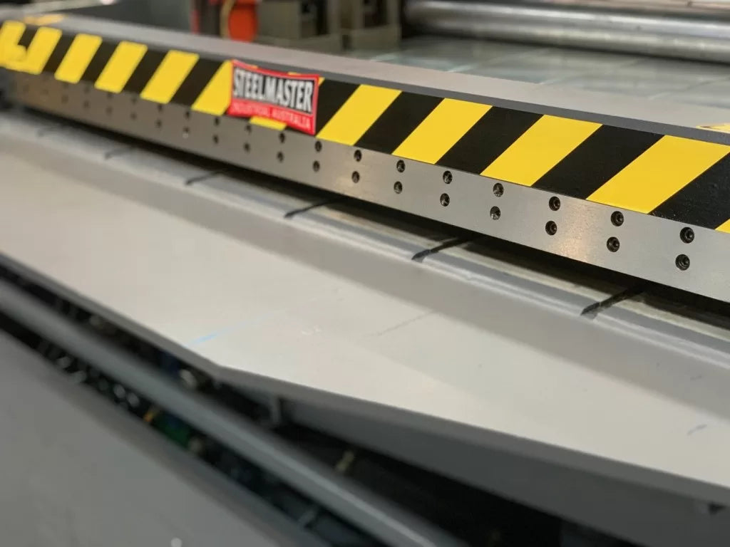 HVAC Auto Duct Line Model: AML-3, 1550mm, Twin Decoiler, Leveller/Ribbing/Notching/Shearing/Folding