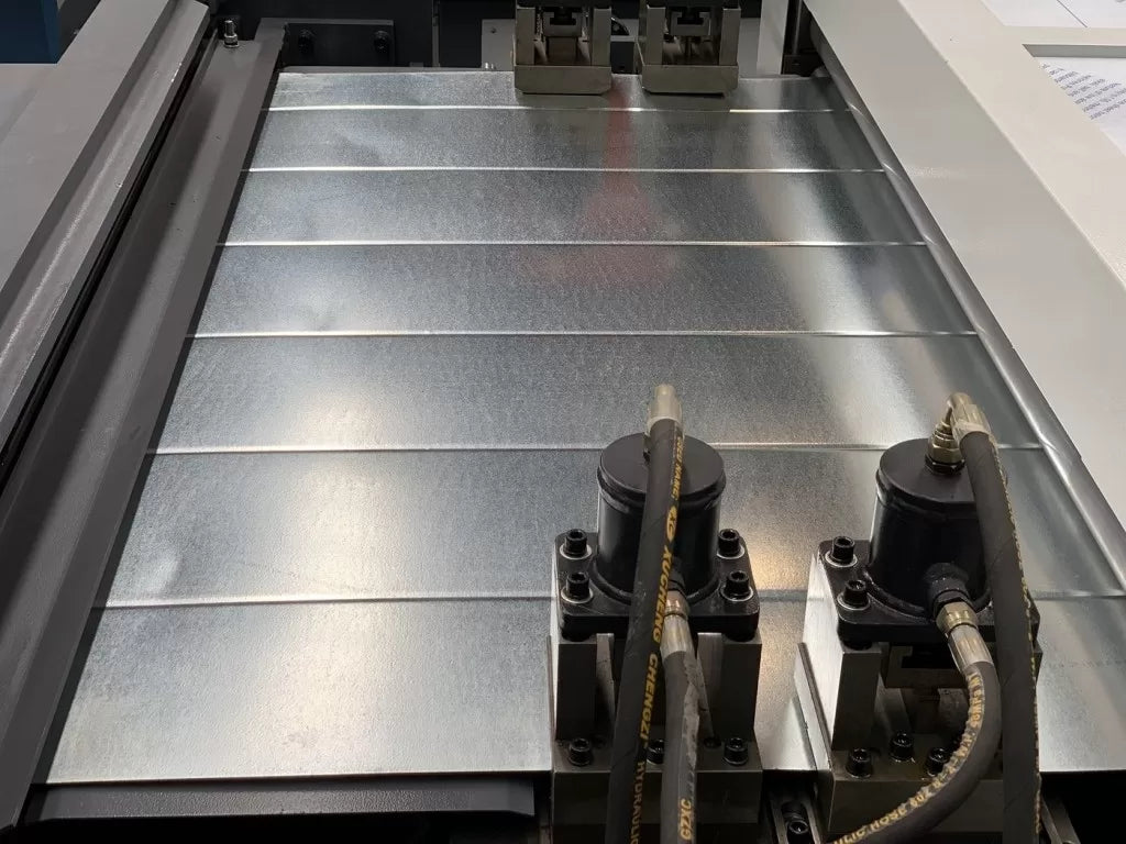 HVAC Auto Duct Line Model: AML-3, 1550mm, Twin Decoiler, Leveller/Ribbing/Notching/Shearing/Folding