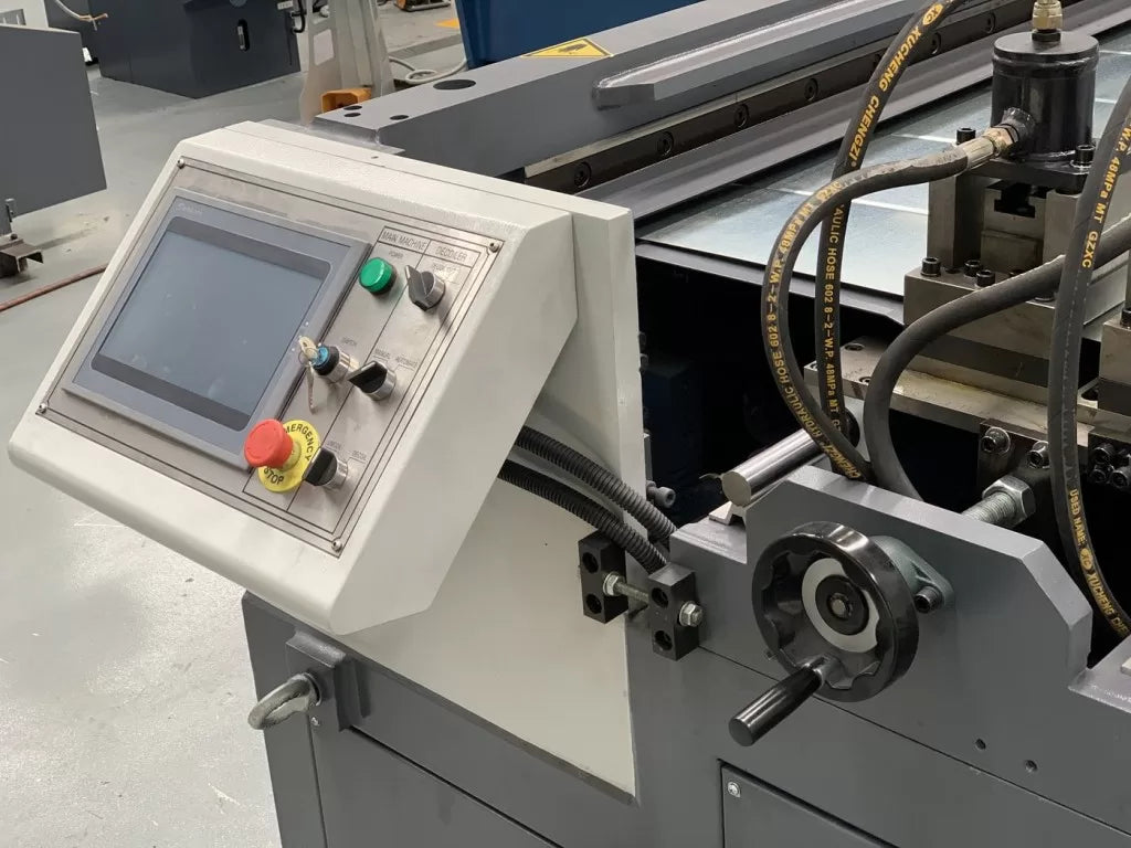 HVAC Auto Duct Line Model: AML-3, 1550mm, Twin Decoiler, Leveller/Ribbing/Notching/Shearing/Folding