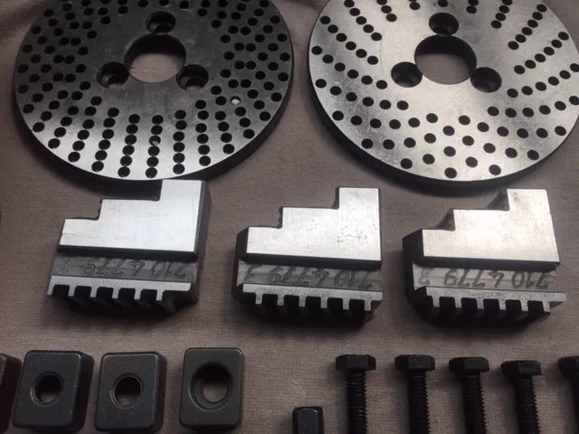Semi-Universal Dividing Head with 4" (100mm) 3-Jaw Chuck