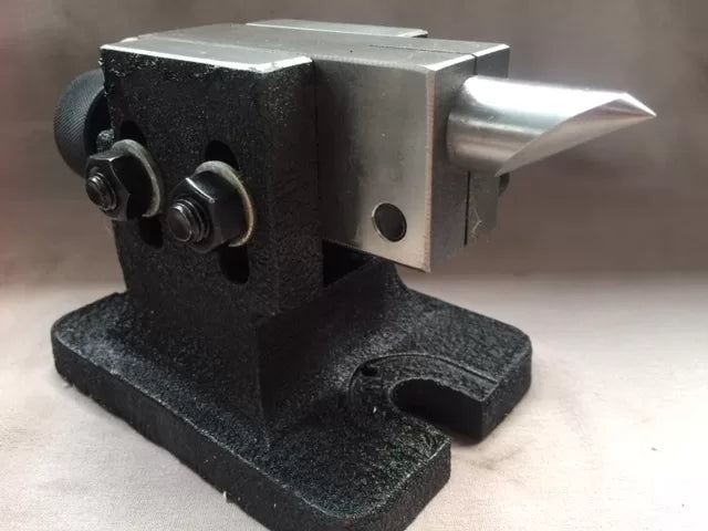 Semi-Universal Dividing Head with 6" (160mm) 3-Jaw Chuck