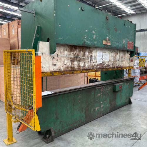 Hydrabend Pressbrake 3700 x 120T – Used