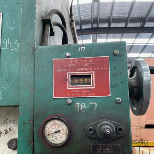 Hydrabend Pressbrake 3700 x 120T – Used