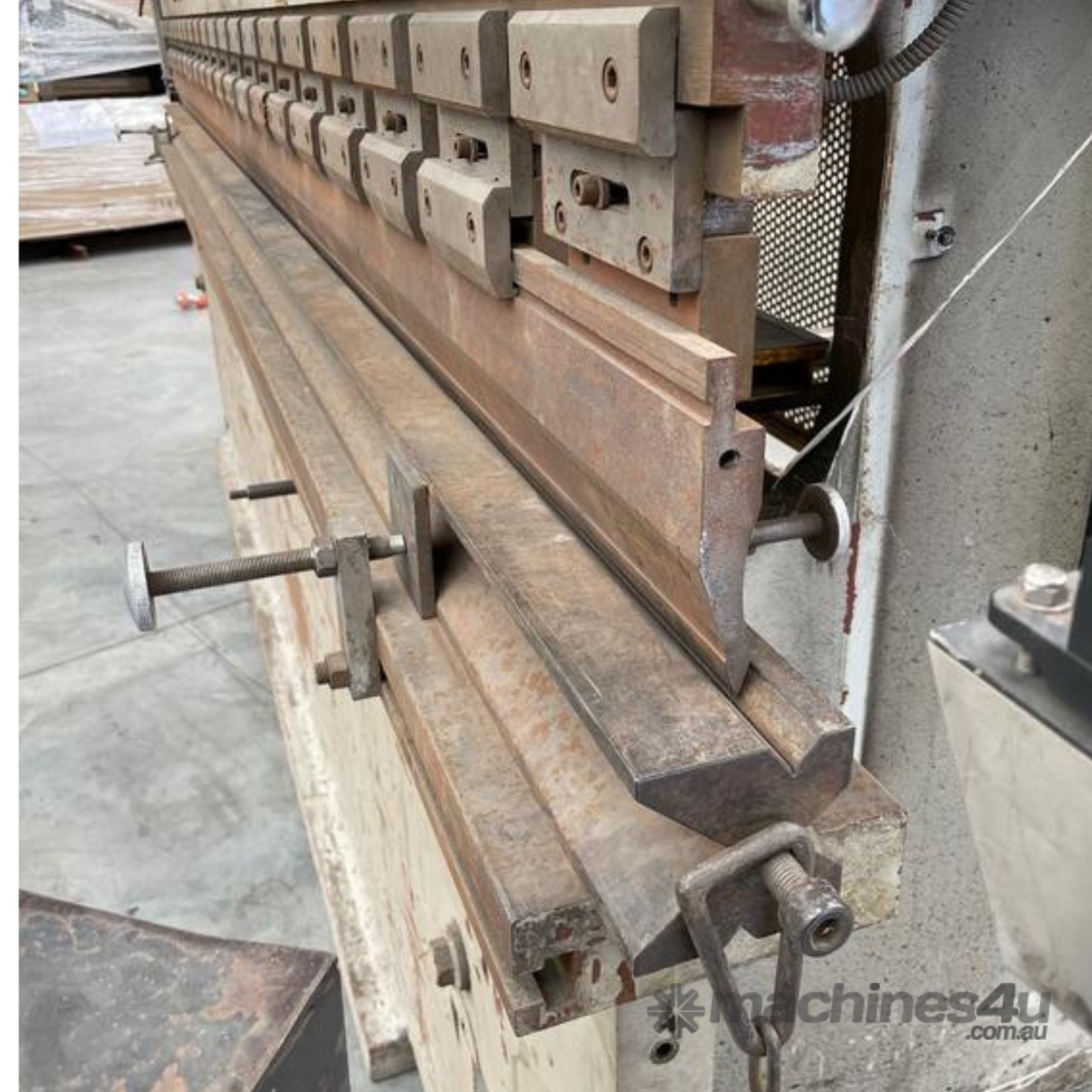 Madison NC Pressbrake 125/4000