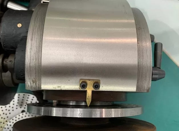 Universal Dividing Head, 132mm Centre Height, 3MT, 40:1 Ratio