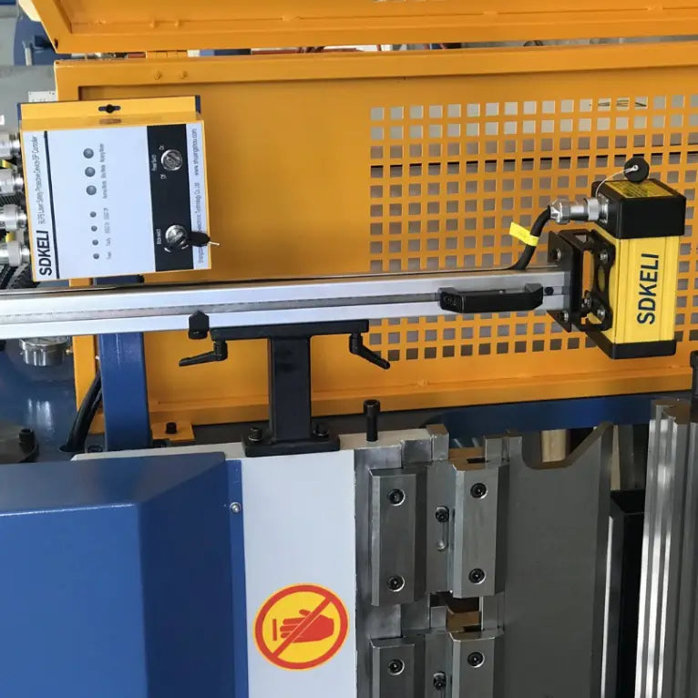 NC Hydraulic Pressbrake. 3200mm x 90Ton. 2 Axis NC Estun E21+ Controller