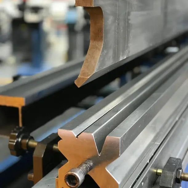 Absolute NC Hydraulic Pressbrake. 4000mm x 135Ton 2 Axis Estun E21+ Controller