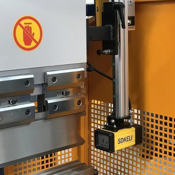 Absolute NC Hydraulic Pressbrake 4000mm x 175Ton. 2 Axis Estun E21+ Controller