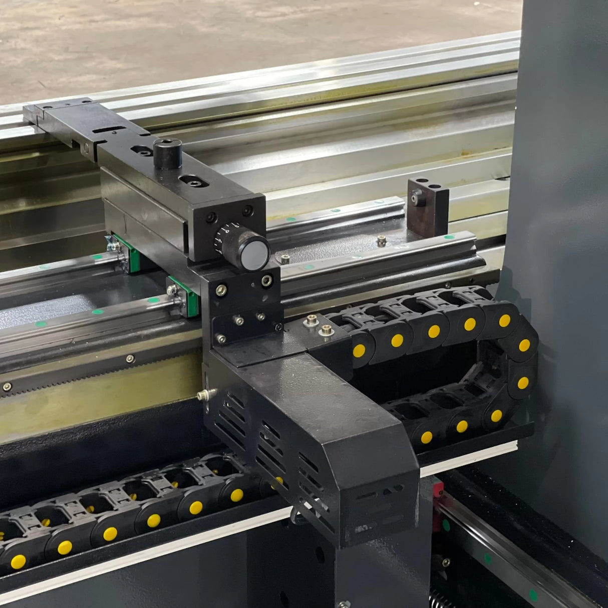 CNC Pressbrake. 3200mm x 135Ton, 7 Axis Delem DA66T Controller Energy Efficient