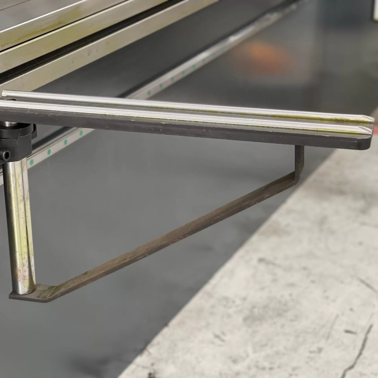 CNC Pressbrake. 3200mm x 135Ton, 7 Axis Delem DA66T Controller Energy Efficient
