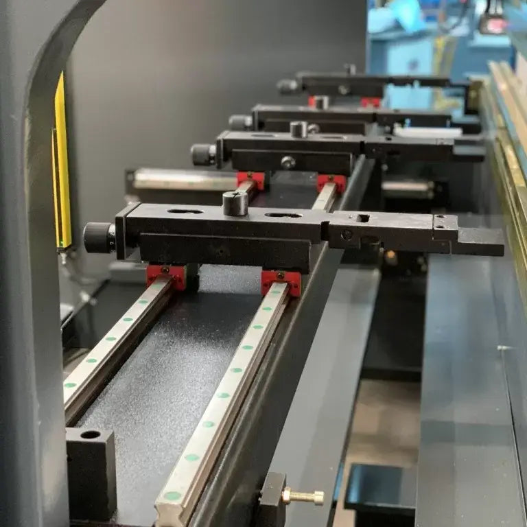 CNC Pressbrake. 3200mm x 175Ton, 5 Axis Delem DA58T Control Energy Efficient