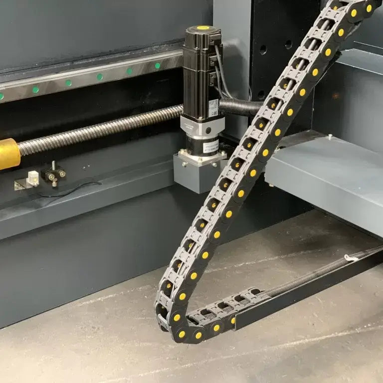 CNC Pressbrake. 3200mm x 175Ton, 5 Axis Delem DA58T Control Energy Efficient