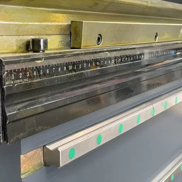 CNC Pressbrake. 3200mm x 175Ton, 5 Axis Delem DA58T Control Energy Efficient