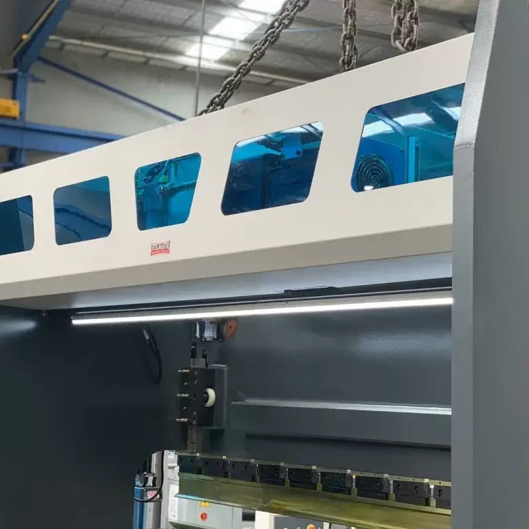 CNC Pressbrake. 3200mm x 175Ton, 5 Axis Delem DA58T Control Energy Efficient