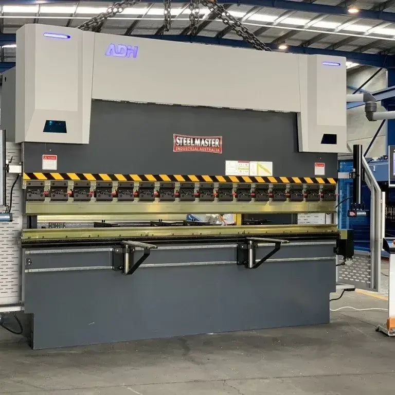 CNC Pressbrake. 3200mm x 175Ton, 5 Axis Delem DA58T Control Energy Efficient