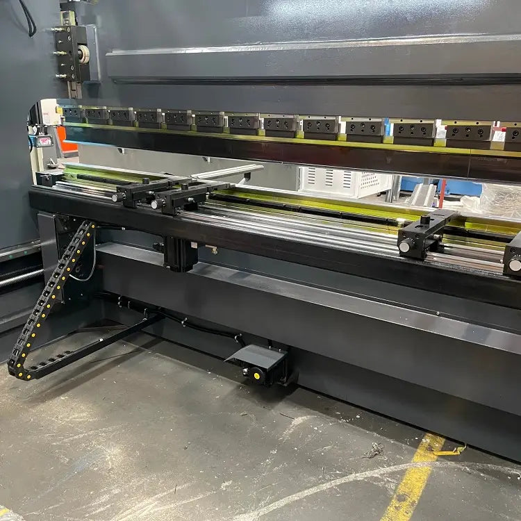 CNC Pressbrake. 4000mm x 135Ton, 5 Axis Delem DA58T Control Energy Efficient
