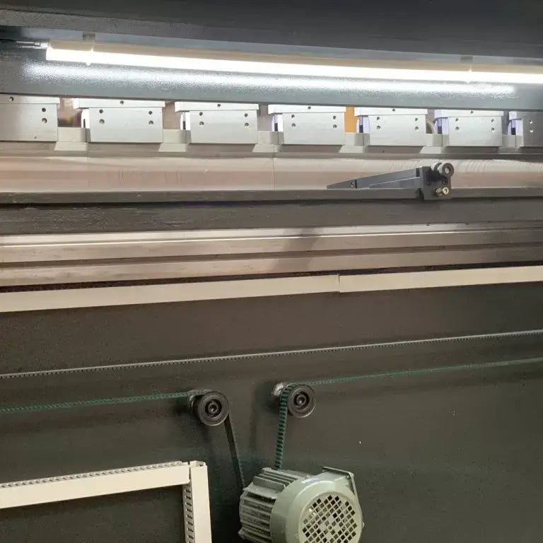 Asset Industrial Hydraulic NC Pressbrake. 4000mm x 135Ton. 2 Axis Controller