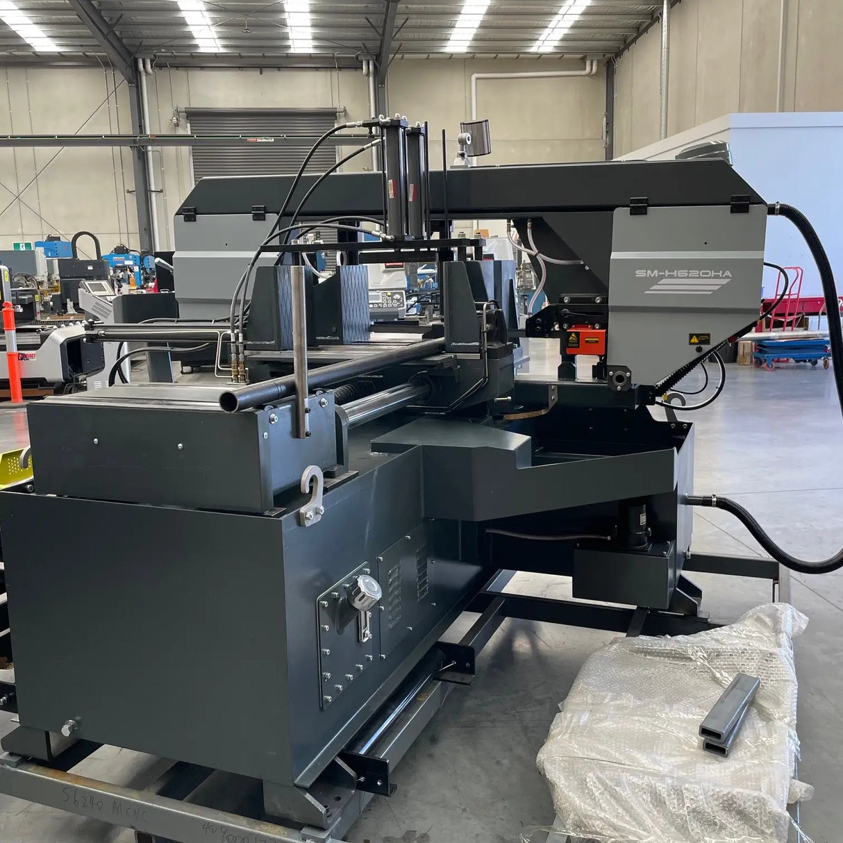 NEW MODEL: Automatic NC Mitre Bandsaw, 620mm x 440mm RHS, 450mm Round Capacity, Bundle Clamp