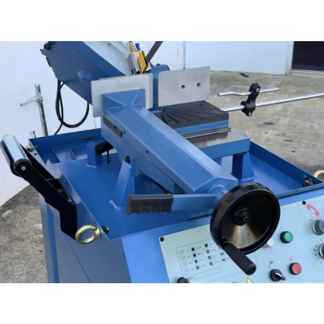 SM-HBS270N Bandsaw 415 Volt Mitre Cut 245mm X 180mm Capacity Front Control Panel