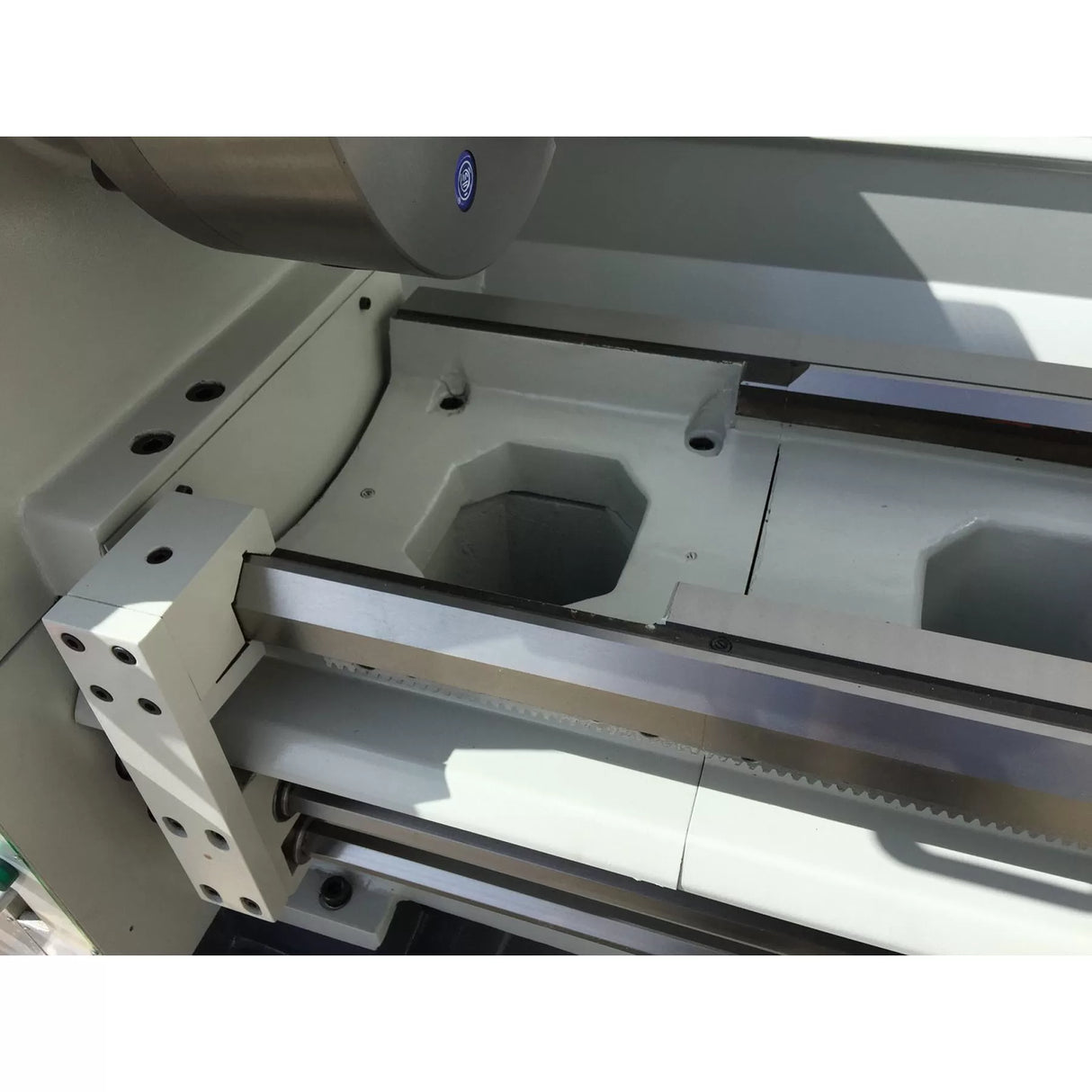 ASSET 26120 - Big Bore Lathe with Rapid Saddle - 3000mm Centres , 660mm Swing , 105mm Bore