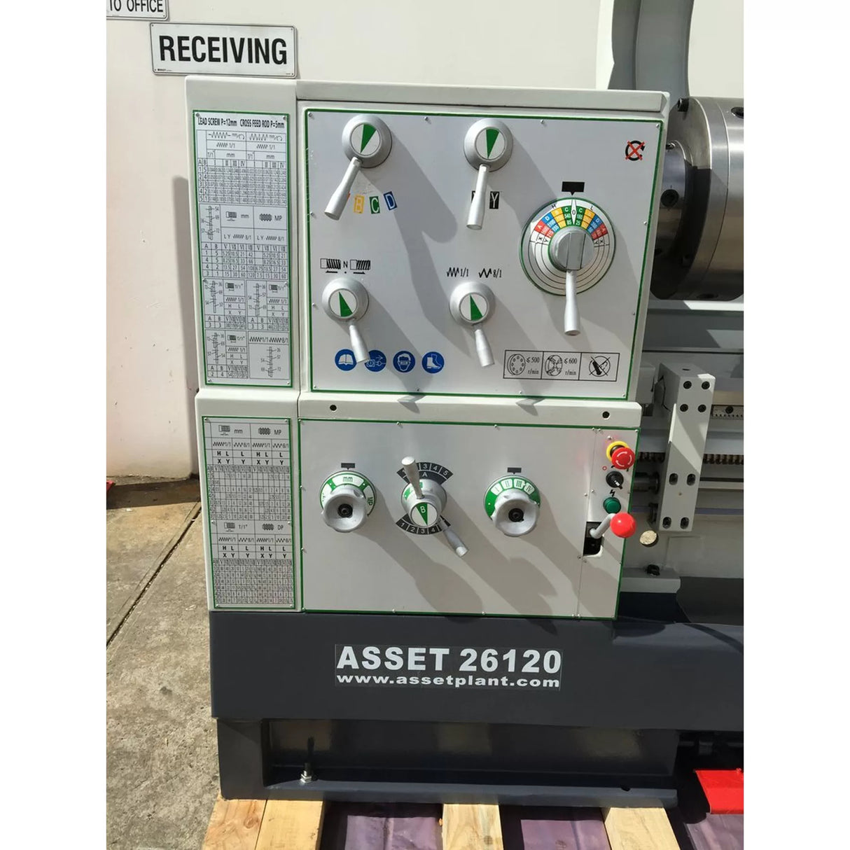 ASSET 26120 - Big Bore Lathe with Rapid Saddle - 3000mm Centres , 660mm Swing , 105mm Bore