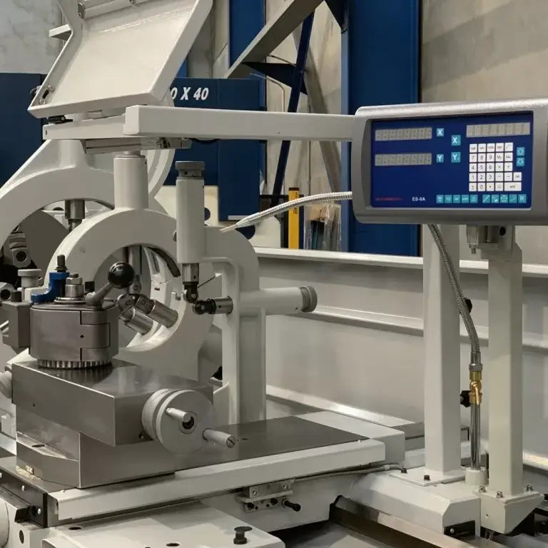 ASSET 2680 - Big Bore Lathe with Rapid Saddle - 2000mm Centres , 660mm Swing , 105mm Bore