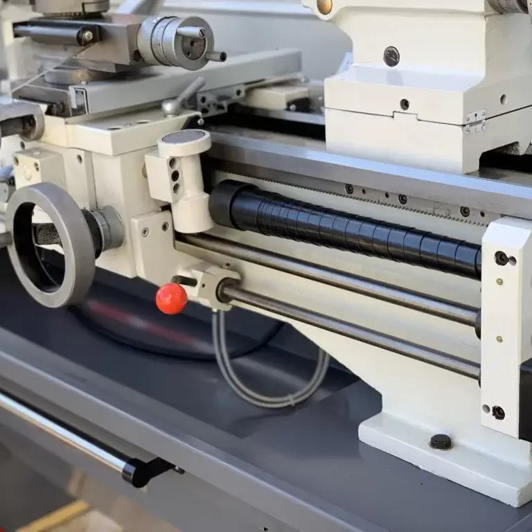 SM-1440B Centre Lathe (415V) - 1000mm Centres , 356mm Swing , 51mm Bore
